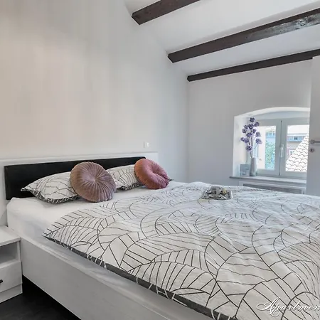 Penthouse Angels With Private Parking Apartment Pula