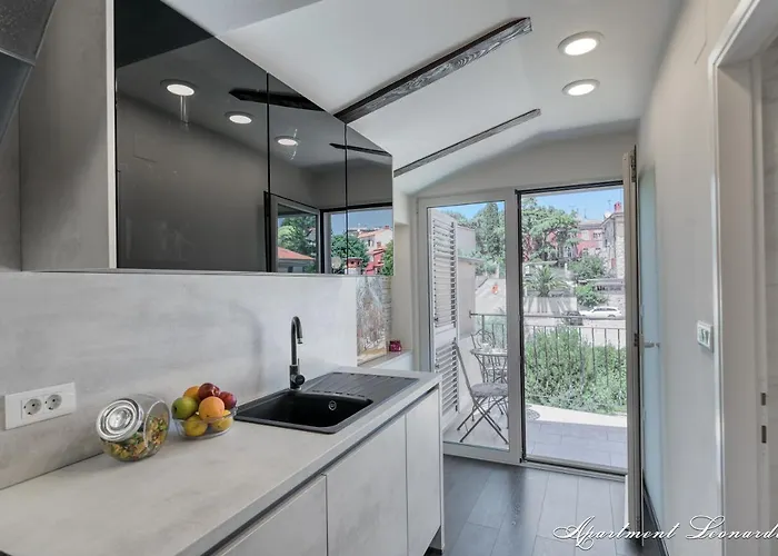 Penthouse Angels With Private Parking Pula